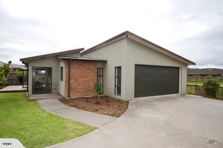 Photo of property in 14b Ringwood Place, Whitianga, 3510