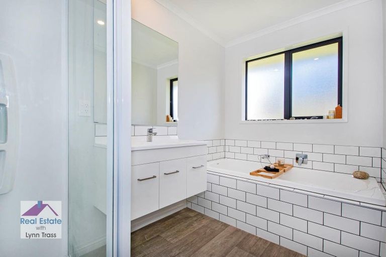 Photo of property in 16 Maui Place, Te Kamo, Whangarei, 0112