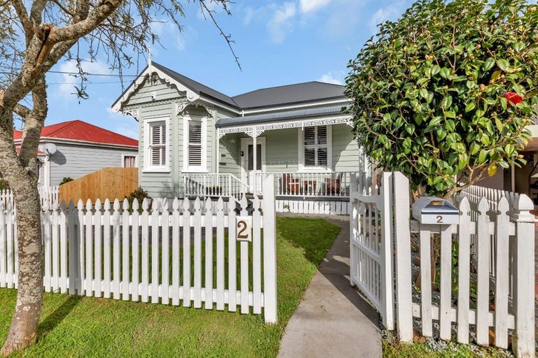 Photo of property in 2 Drummond Street, Regent, Whangarei, 0112