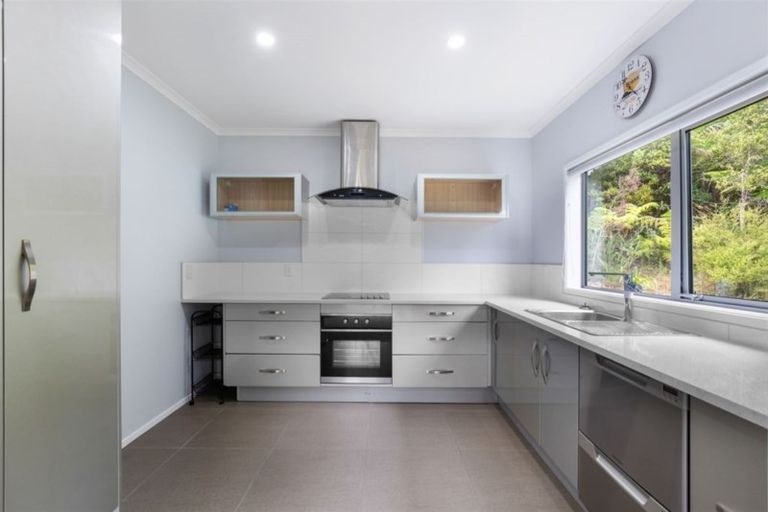 Photo of property in 16 Hobson Heights Road, Lucas Heights, Auckland, 0632