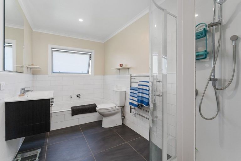 Photo of property in 18 Te Harawira Street, Otaki, 5512