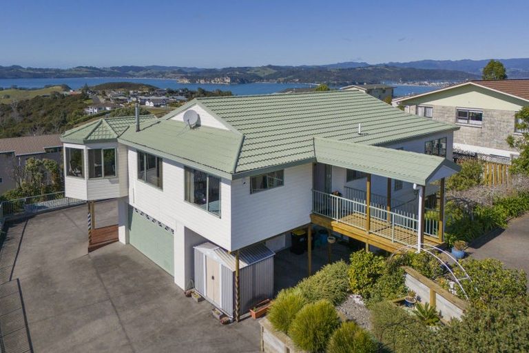 Photo of property in 8 Landel Place, Whitianga, 3510