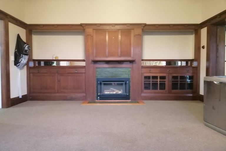 Photo of property in 18 Links Road, New Lynn, Auckland, 0600