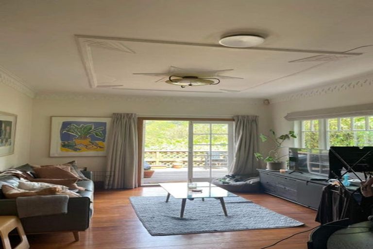 Photo of property in 54 Moana Road, Kelburn, Wellington, 6012