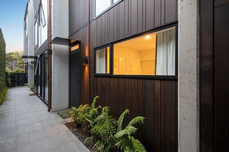 Photo of property in Sugar Lane Apartments, 10/31 Rawene Road, Birkenhead, Auckland, 0626