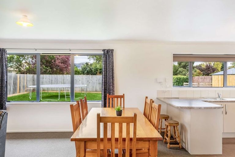 Photo of property in 15 Church Street, Oxford, 7430