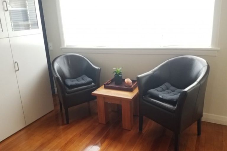 Photo of property in 1/128 Wilsons Road, Saint Martins, Christchurch, 8022