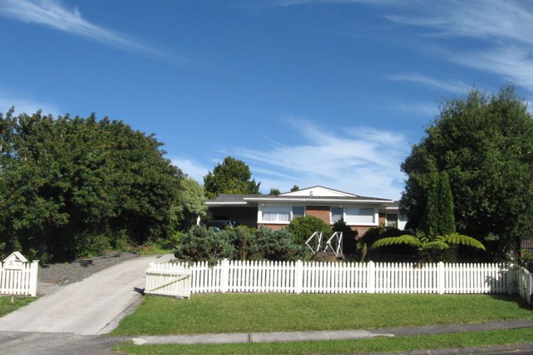 Photo of property in 8 Paulange Place, Pakuranga Heights, Auckland, 2010