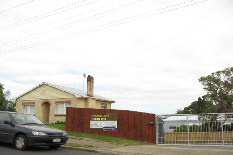 Photo of property in 52 East Street, Pukekohe, 2120