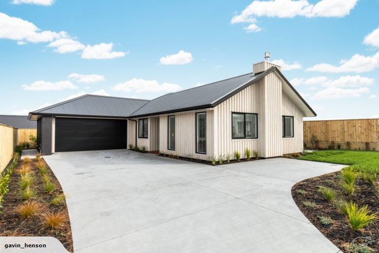 Photo of property in 85 Helenslee Road, Pokeno, 2472