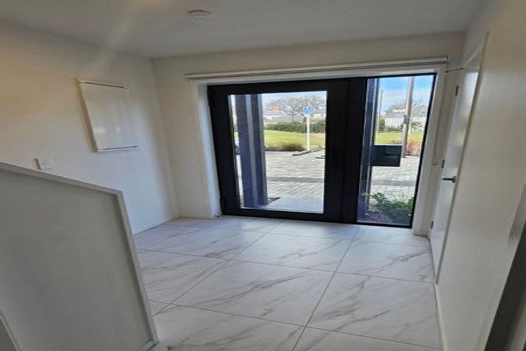 Photo of property in 94 Huanui Lane, Christchurch Central, Christchurch, 8011