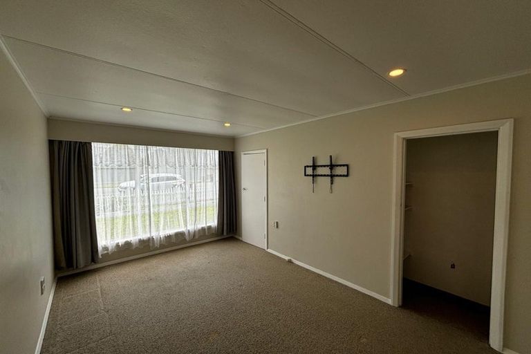 Photo of property in 67 Fairfield Road, Hawera, 4610