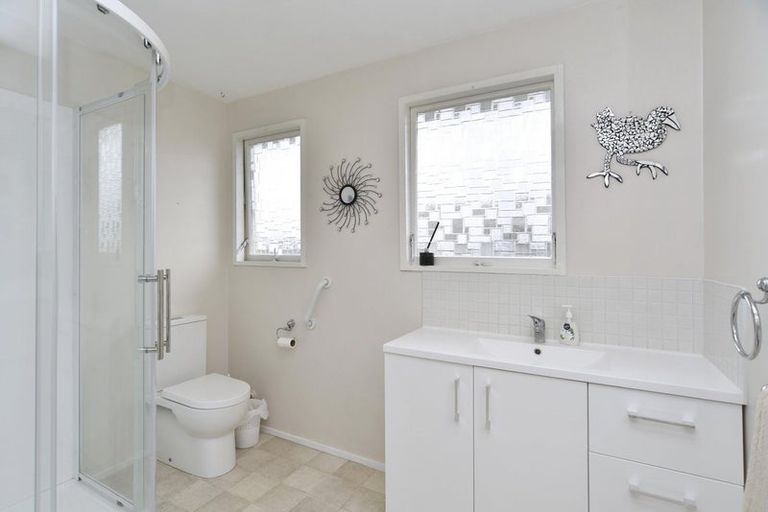 Photo of property in 10 Seadown Crescent, Amberley, 7410