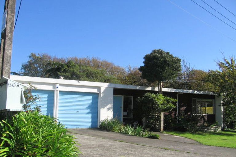 Photo of property in 54a Collins Avenue, Tawa, Wellington, 5028
