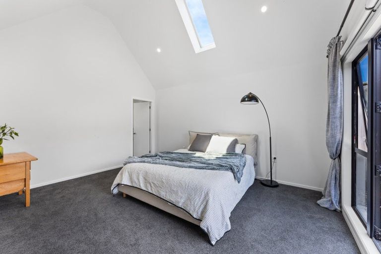 Photo of property in 28 Kaka Road, Raumati Beach, Paraparaumu, 5032