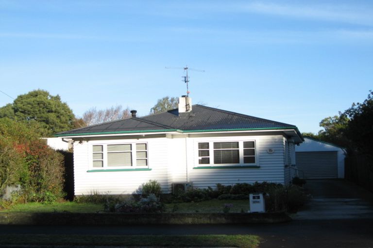 Photo of property in 282 Keyes Road, New Brighton, Christchurch, 8083