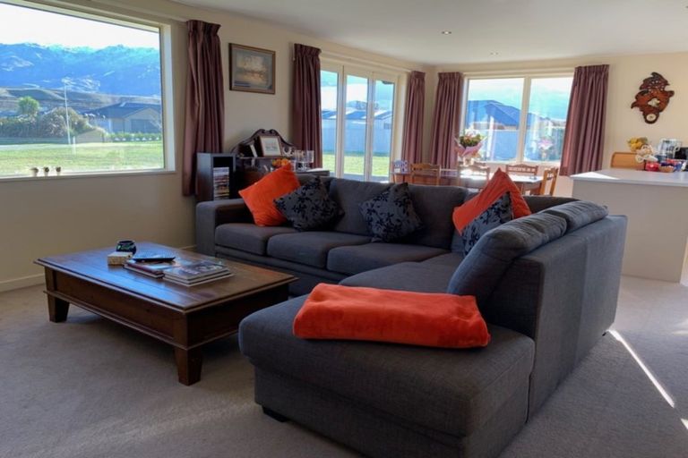 Photo of property in 3 De Bettencor Place, Mount Pisa, Cromwell, 9383