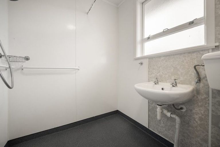 Photo of property in 49 Charnwood Crescent, Bishopdale, Christchurch, 8051