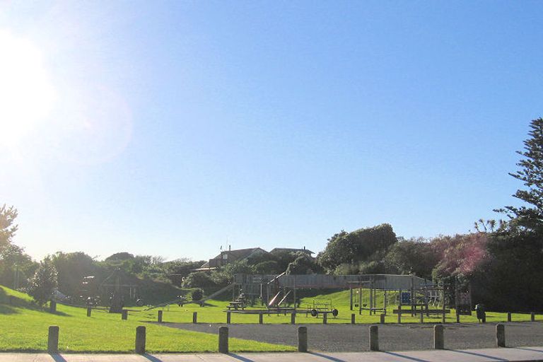 Photo of property in 30 Tasman Road, Otaki Beach, Otaki, 5512