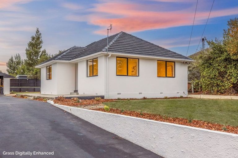 Photo of property in 35 Cuffs Road, Wainoni, Christchurch, 8061