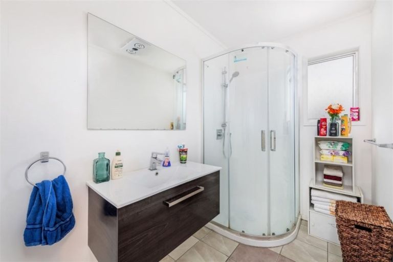 Photo of property in 308 Don Buck Road, Massey, Auckland, 0614