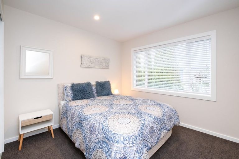 Photo of property in 6 Whittaker Place, Havelock North, 4130