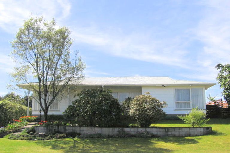 Photo of property in 18 Alison Street, Mangakakahi, Rotorua, 3015