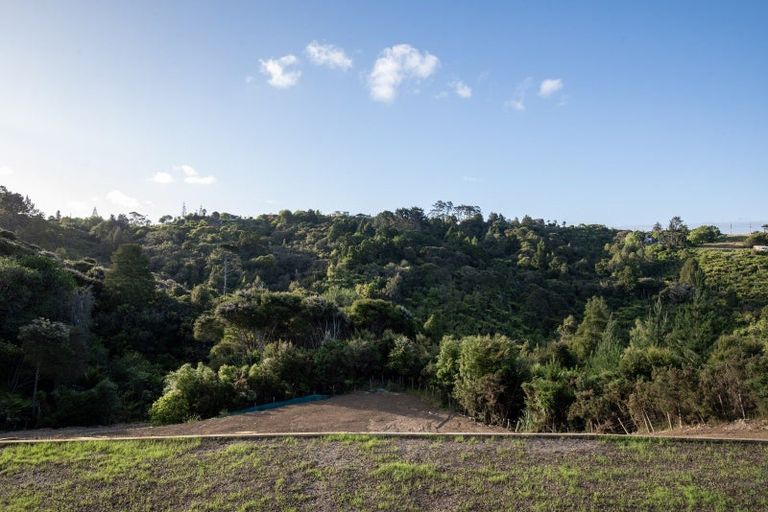 Photo of property in 83 Griggs Road, East Tamaki Heights, Auckland, 2016