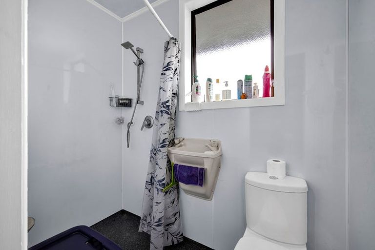 Photo of property in 18 Cambridge Street, Patea, 4520