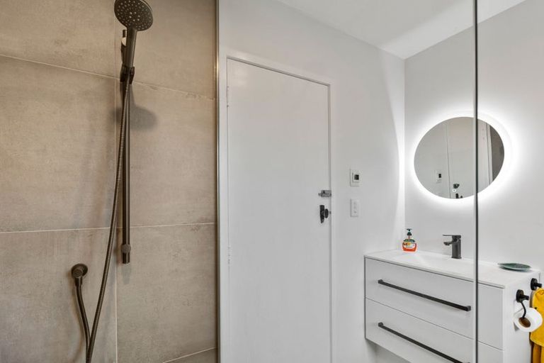 Photo of property in 1/3 Opua Street, Belmont, Auckland, 0622