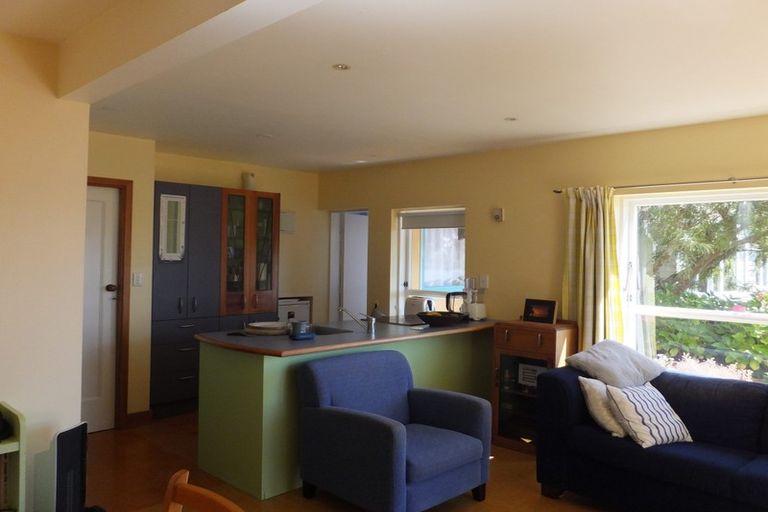 Photo of property in 15 Thane Road, Roseneath, Wellington, 6011