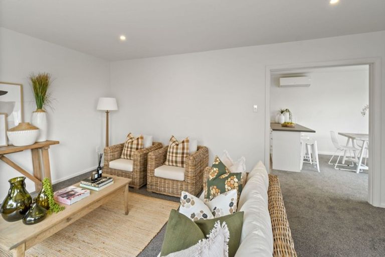 Photo of property in 112 Wainoni Road, Avondale, Christchurch, 8061