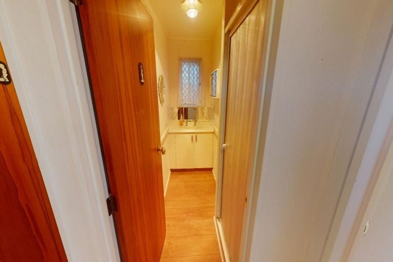 Photo of property in 5c Carroll Street, Palmerston North, 4410