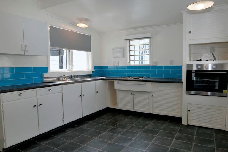 Photo of property in 130a Main Road North, Woodend, 7610