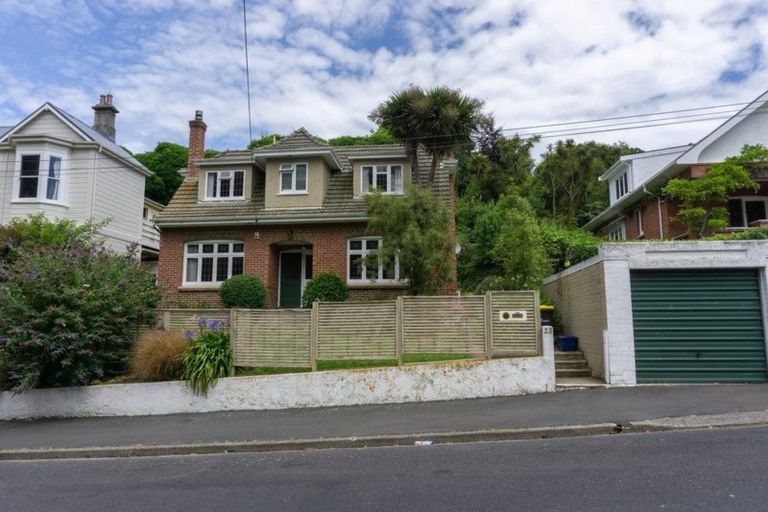 Photo of property in 25 Lonsdale Street, Belleknowes, Dunedin, 9011