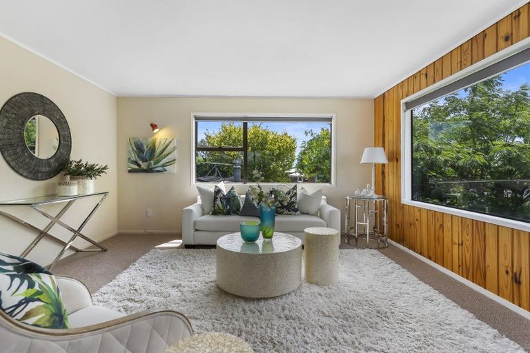 Photo of property in 3 Fielding Crescent, Farm Cove, Auckland, 2012