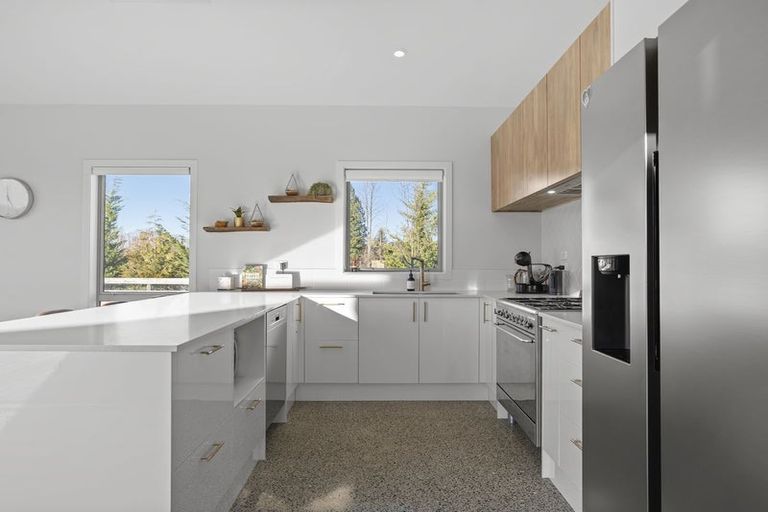 Photo of property in 2 Boundary Terrace, Twizel, 7999