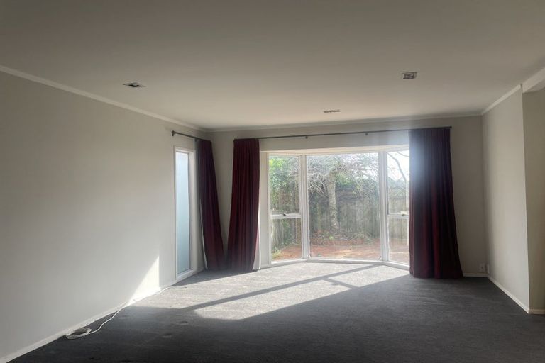 Photo of property in 1/45 Matipo Road, Mairangi Bay, Auckland, 0630