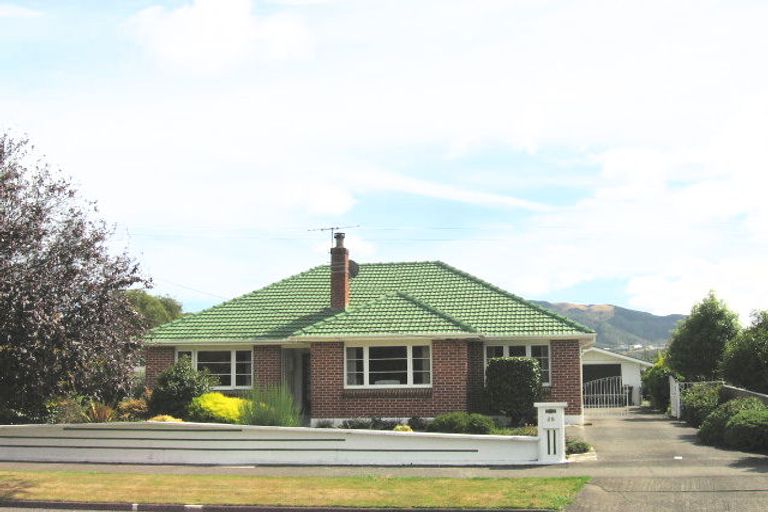 Photo of property in 28 Miro Street, Trentham, Upper Hutt, 5018