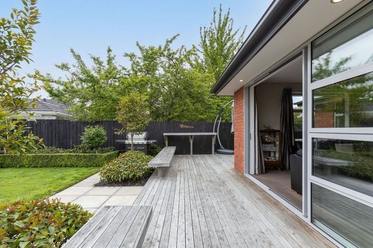 Photo of property in 6 Mappleton Avenue, Burnside, Christchurch, 8053