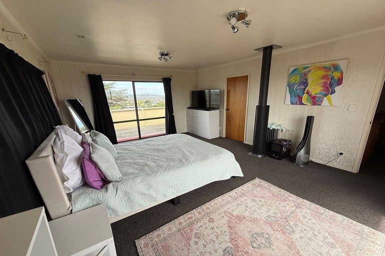 Photo of property in 62 Bradbury Road, Botany Downs, Auckland, 2010