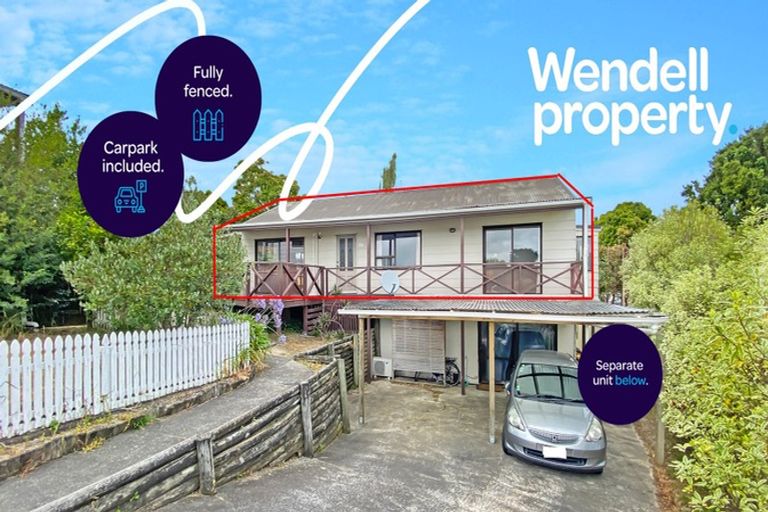 Photo of property in 1/23 Flaunty Place, West Harbour, Auckland, 0618