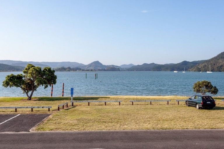 Photo of property in 611 Beach Road, Whangamata, 3620