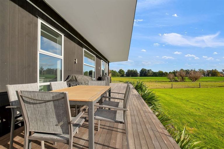 Photo of property in 35 Loburn Whiterock Road, Loburn, Rangiora, 7472