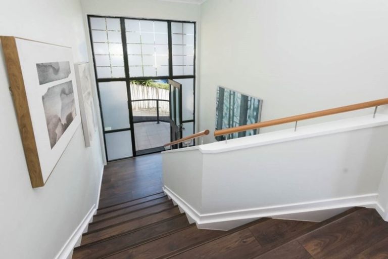 Photo of property in 1 Luana Way, Bucklands Beach, Auckland, 2014