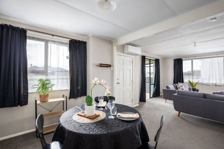 Photo of property in 10 Carey Street, Waitara, 4320