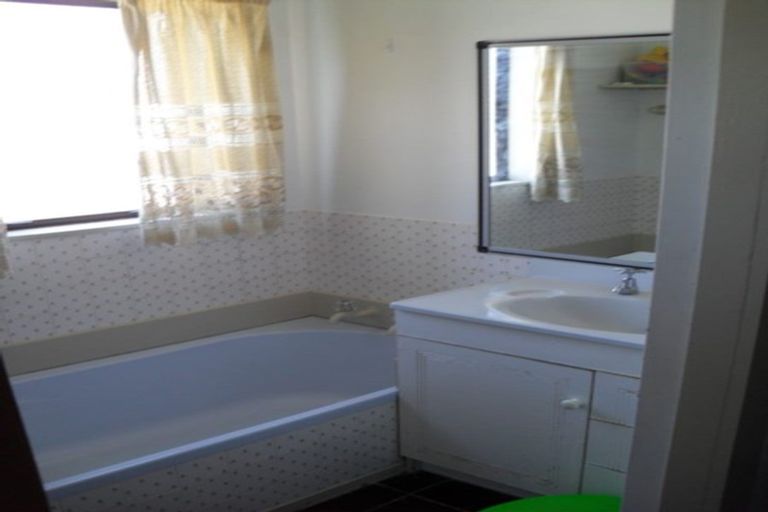 Photo of property in 1/6 Jasmine Grove, Maungaraki, Lower Hutt, 5010