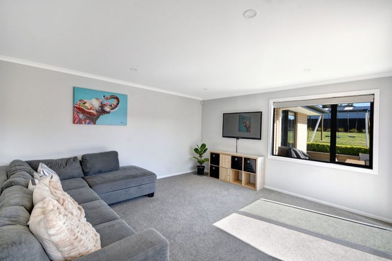 Photo of property in 48 Heathfield Drive, Mosgiel, 9024