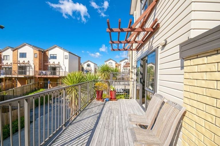 Photo of property in St Claire Village, 43/172 Mcleod Road, Te Atatu South, Auckland, 0610