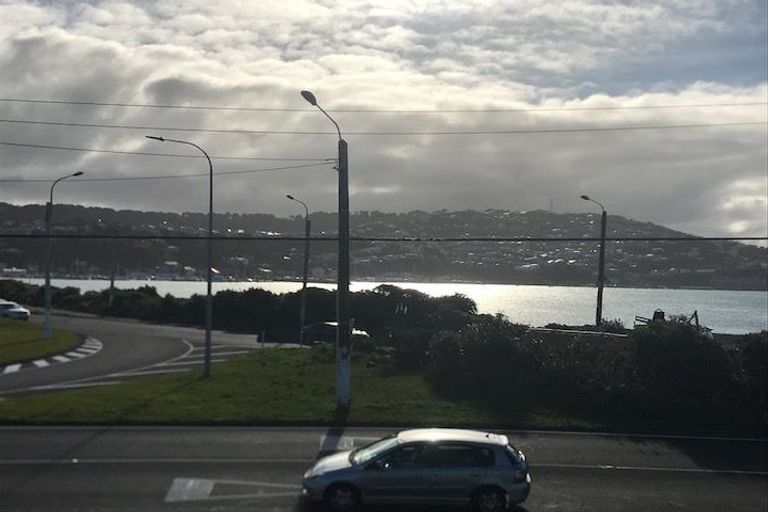 Photo of property in 2/163 Rongotai Road, Rongotai, Wellington, 6022